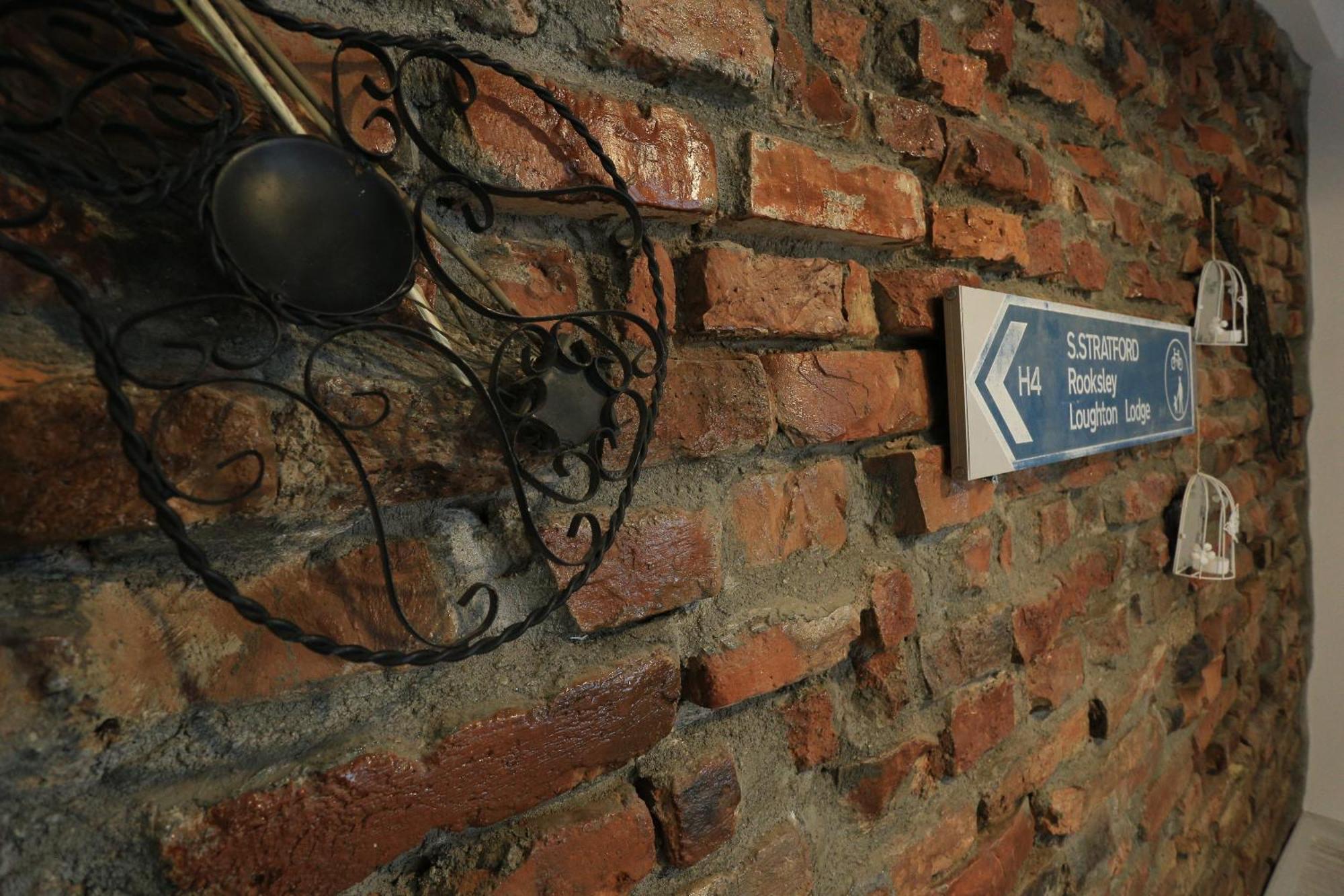 Pentru Plata Numerar Cautati Pe G00Gle, Norsk Skogkatt Galati - Big Tv Disneyplus Tv! ภายนอก รูปภาพ